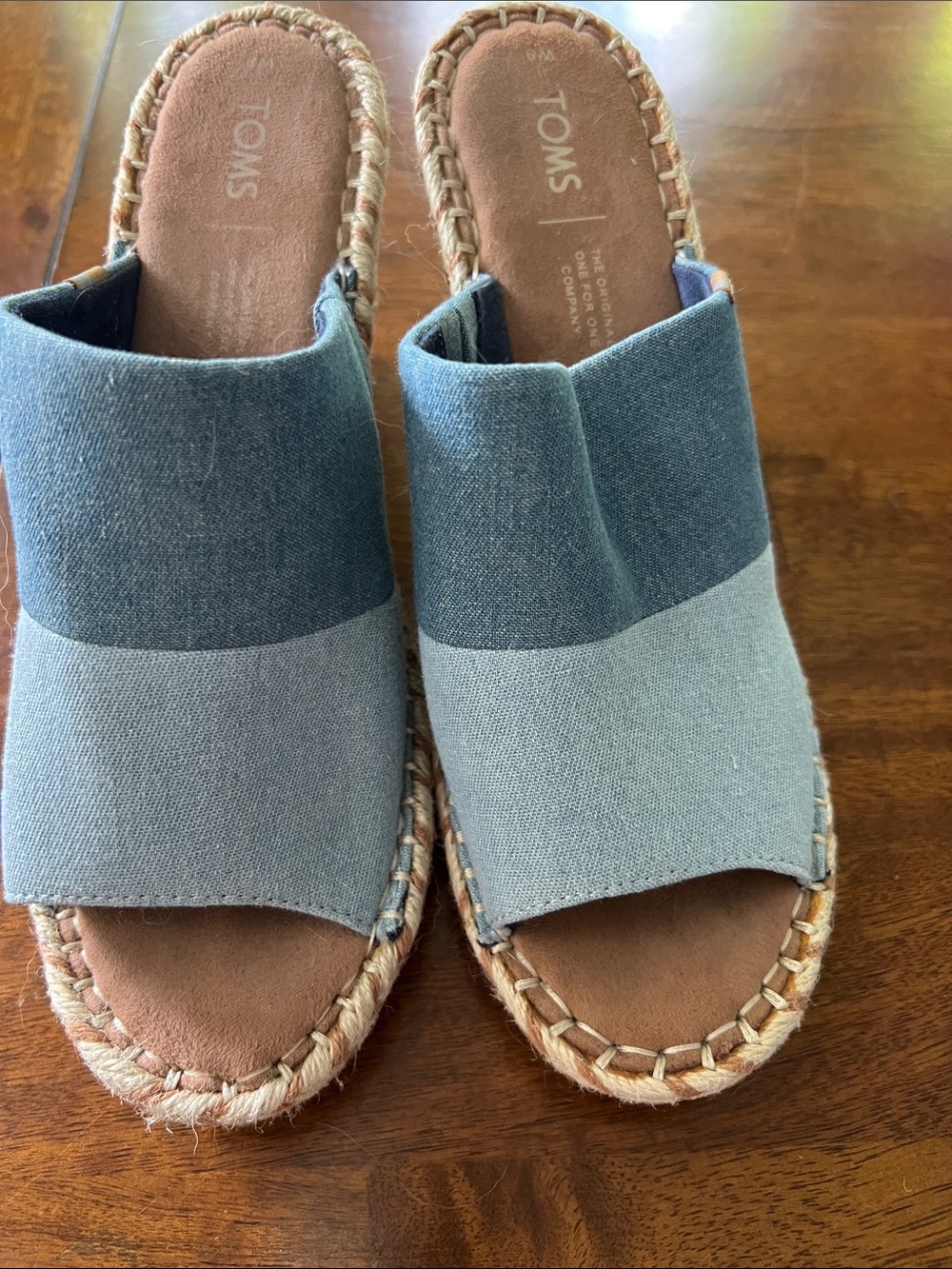 NWOT TOMS Monica Two-Tone Denim Blue Wedge Slide - Picture 6 of 8